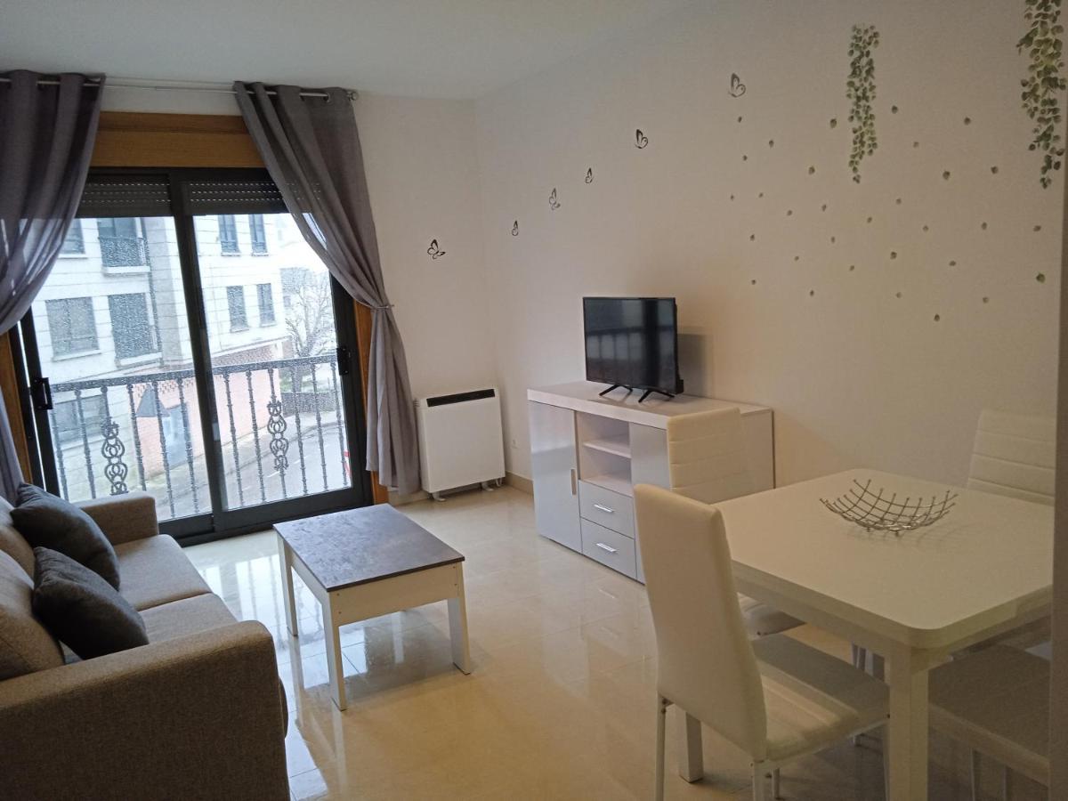 Apartamento Mirabel Rosal Exteriör bild